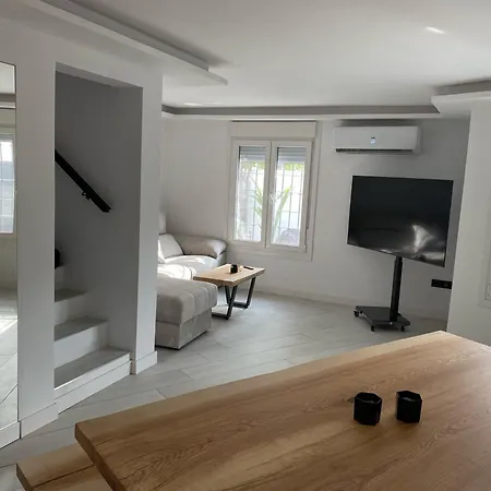 Casa Moderna Con Gimnasio