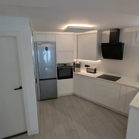 Casa Moderna Con Gimnasio Ferienhaus