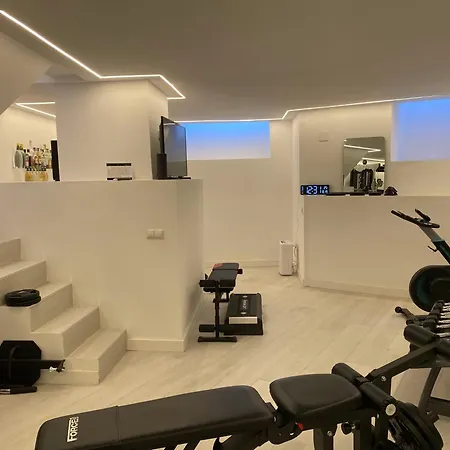 Casa Moderna Con Gimnasio