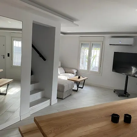 Casa Moderna Con Gimnasio *