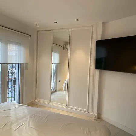 Casa Moderna Con Gimnasio *