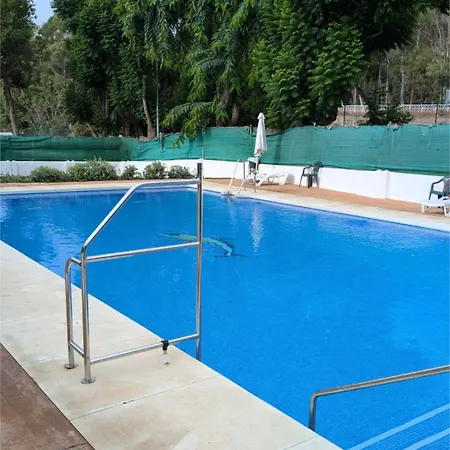 Casa Moderna Con Gimnasio *
